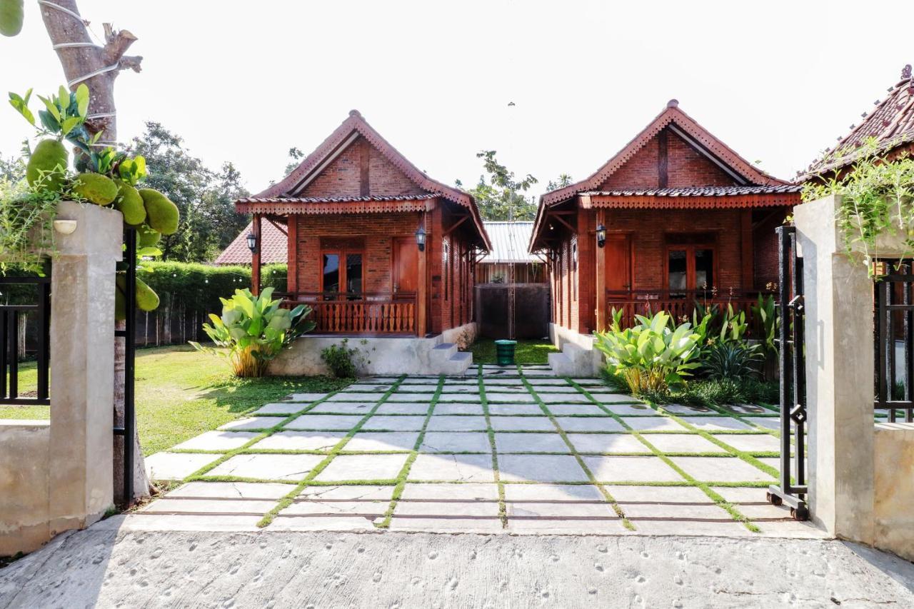 Omah Teras Bata Guesthouse Jogjakarta Buitenkant foto